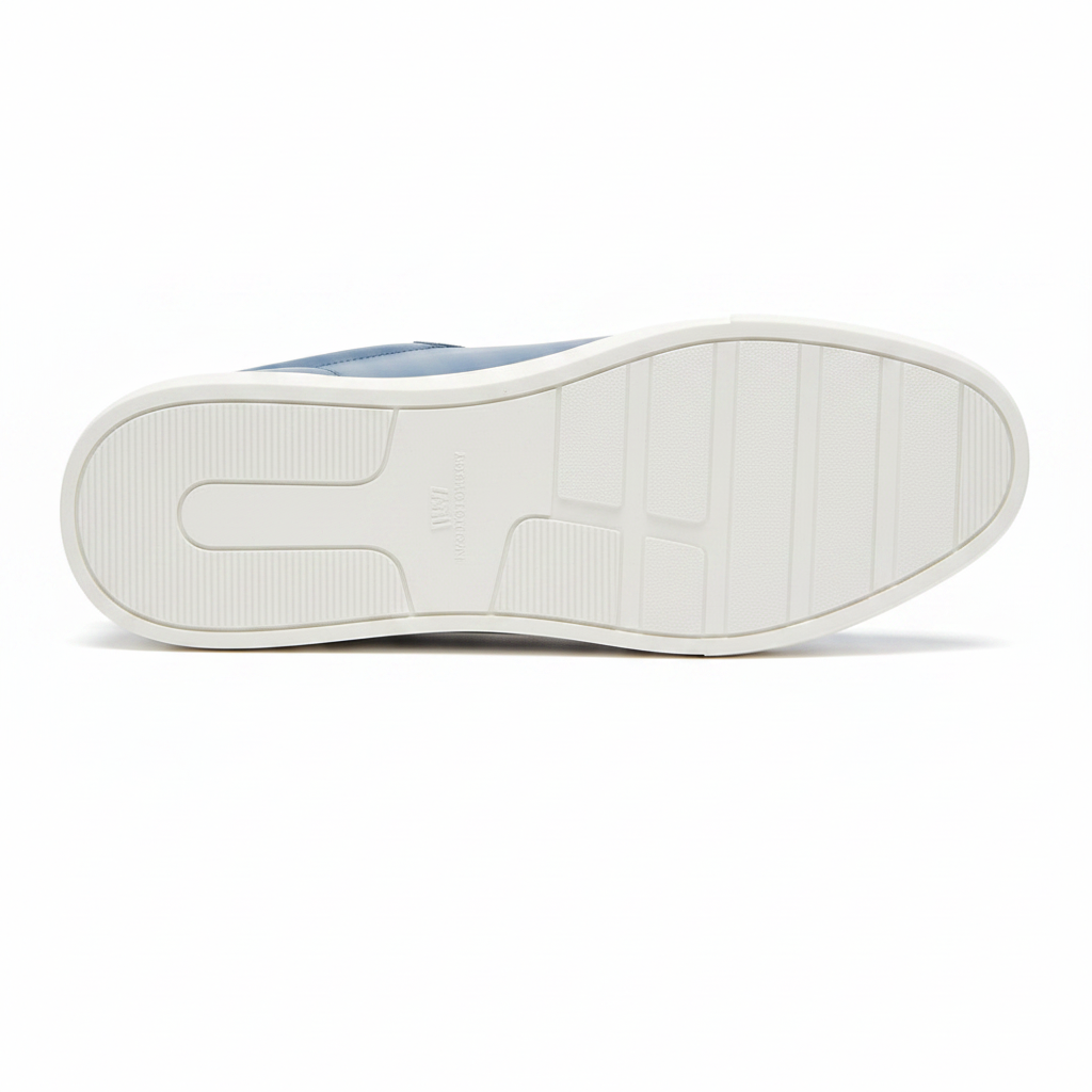 Urban Leather Sneakers in Glacier Blue – Sole detail